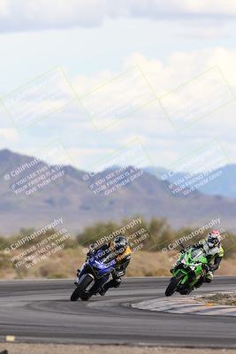 media/Nov-16-2025-Race Pace (Sun) [[8c5fa54630]]/Non Verified Riders (1st 20 Minutes)/5-Turn 15 (110pm)/